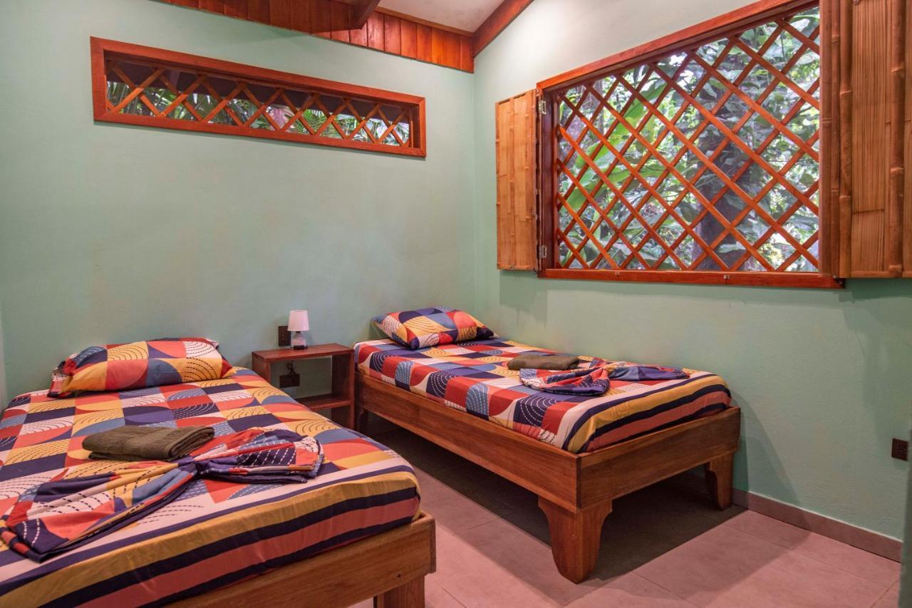Villa Pina Dorada Dependencia Del Hotel Casa Merlin Puerto Viejo de Talamanca Eksteriør billede