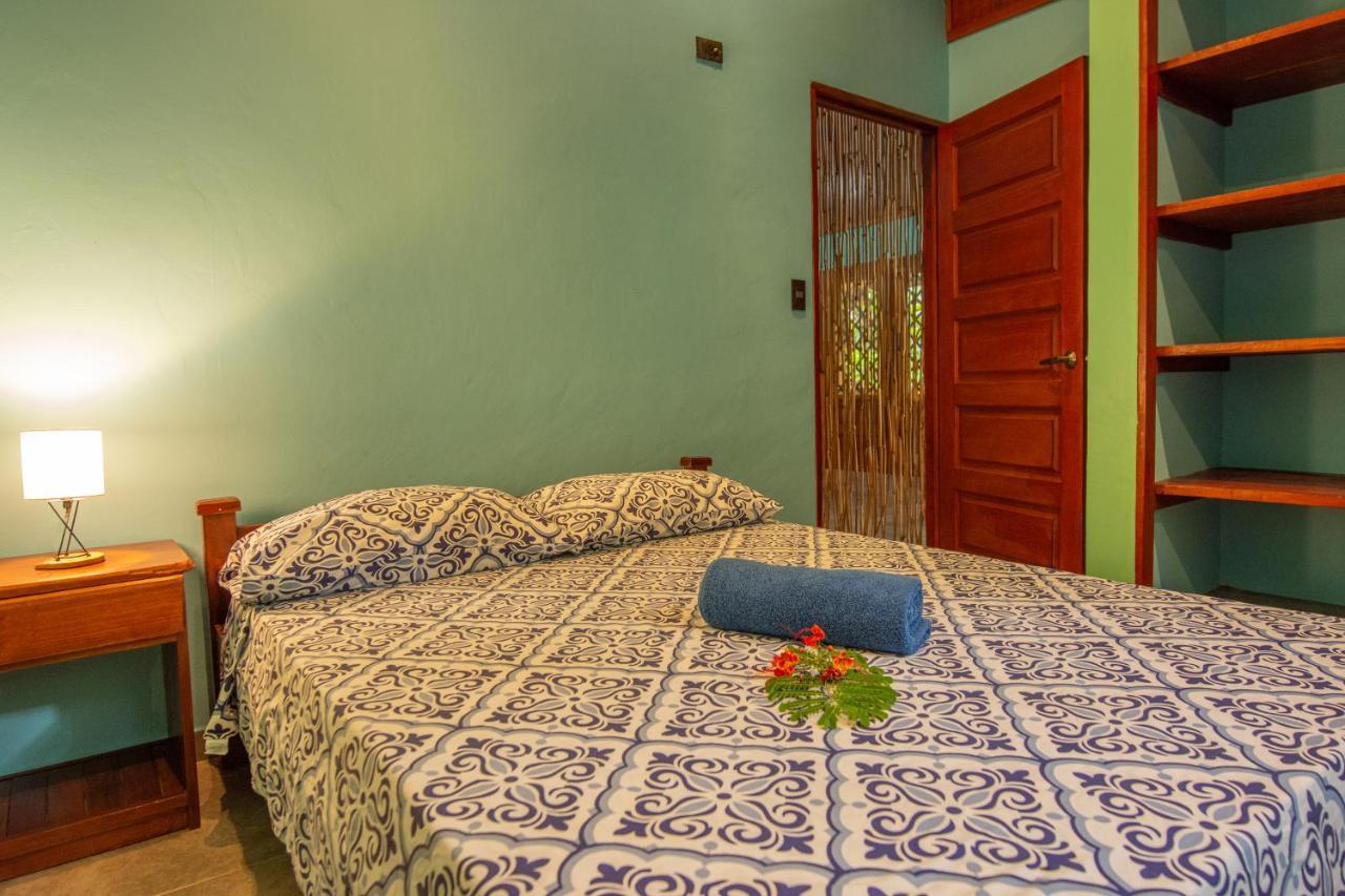 Villa Pina Dorada Dependencia Del Hotel Casa Merlin Puerto Viejo de Talamanca Eksteriør billede