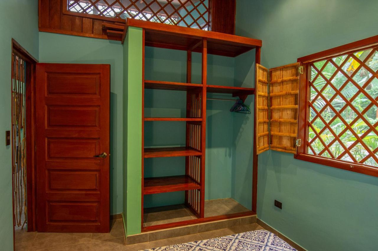 Villa Pina Dorada Dependencia Del Hotel Casa Merlin Puerto Viejo de Talamanca Eksteriør billede
