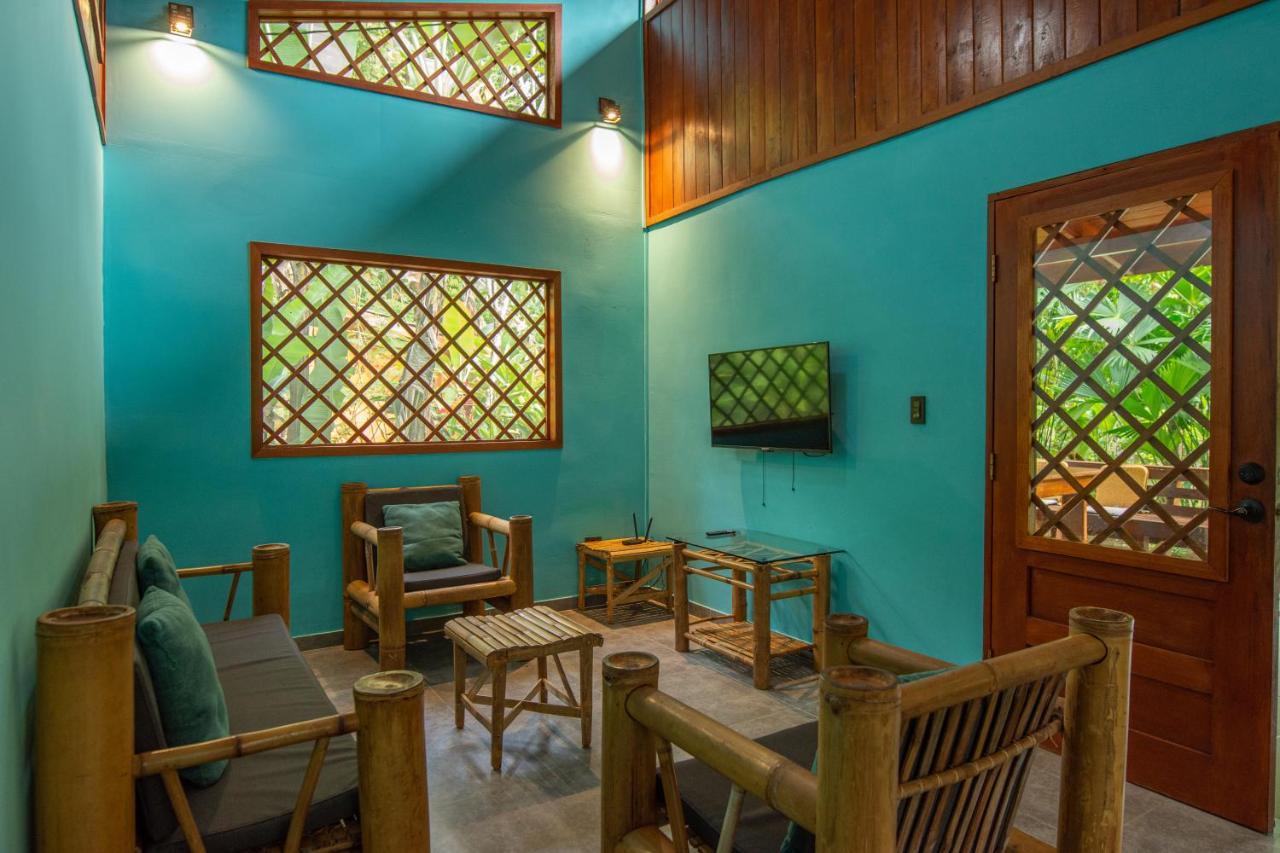 Villa Pina Dorada Dependencia Del Hotel Casa Merlin Puerto Viejo de Talamanca Eksteriør billede