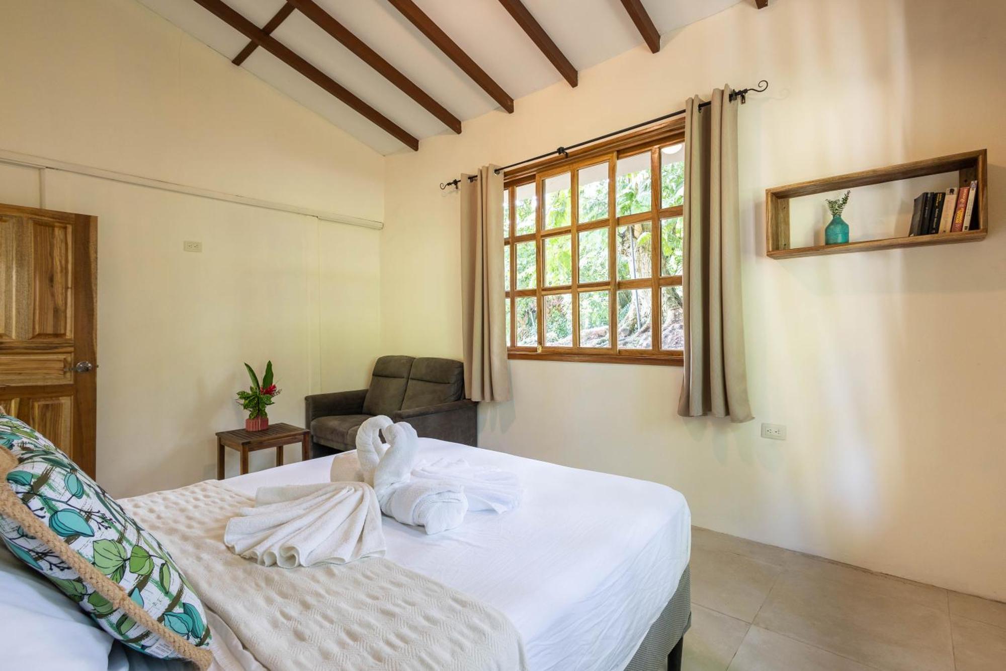 Villa Pina Dorada Dependencia Del Hotel Casa Merlin Puerto Viejo de Talamanca Eksteriør billede