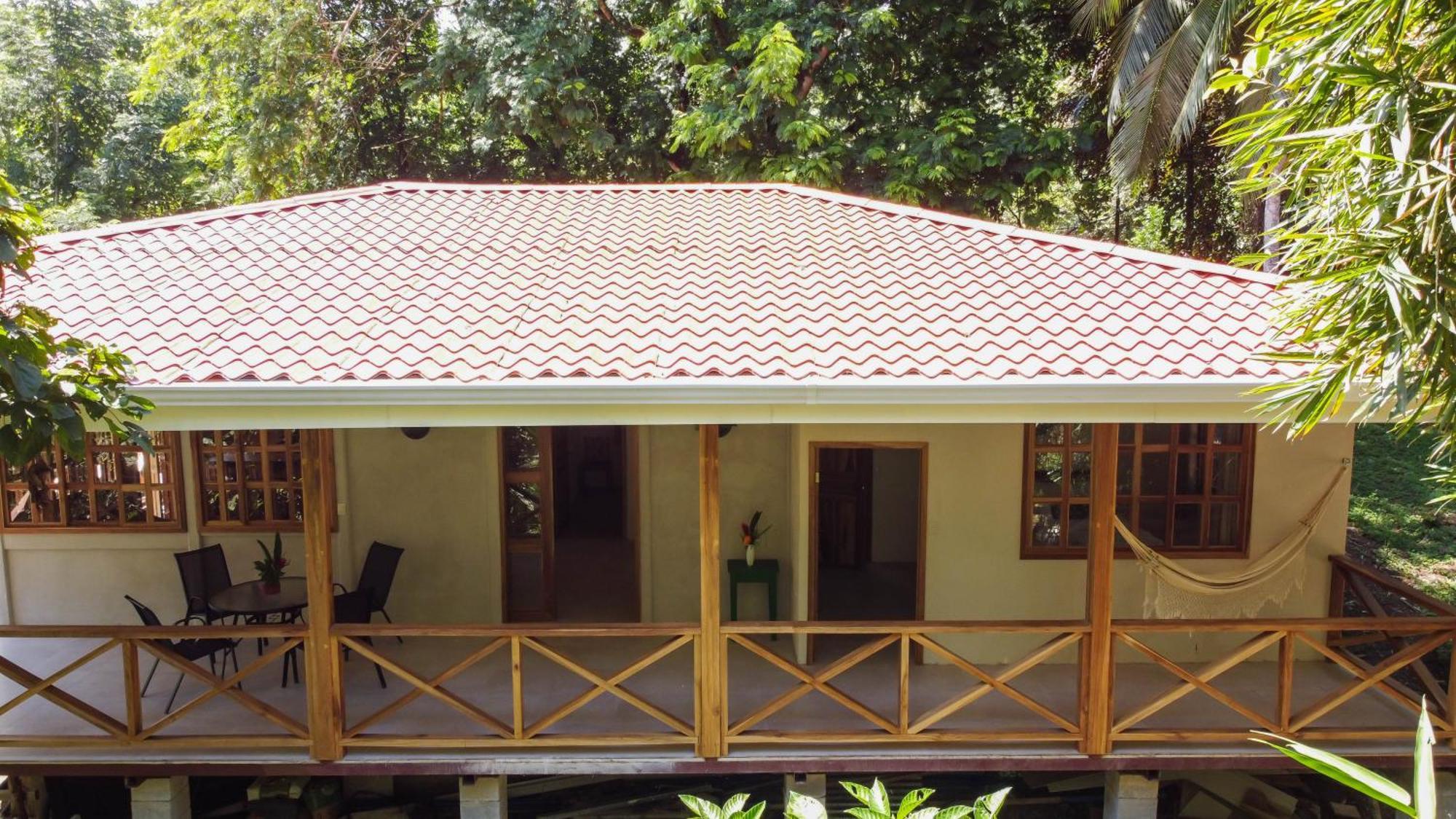 Villa Pina Dorada Dependencia Del Hotel Casa Merlin Puerto Viejo de Talamanca Eksteriør billede