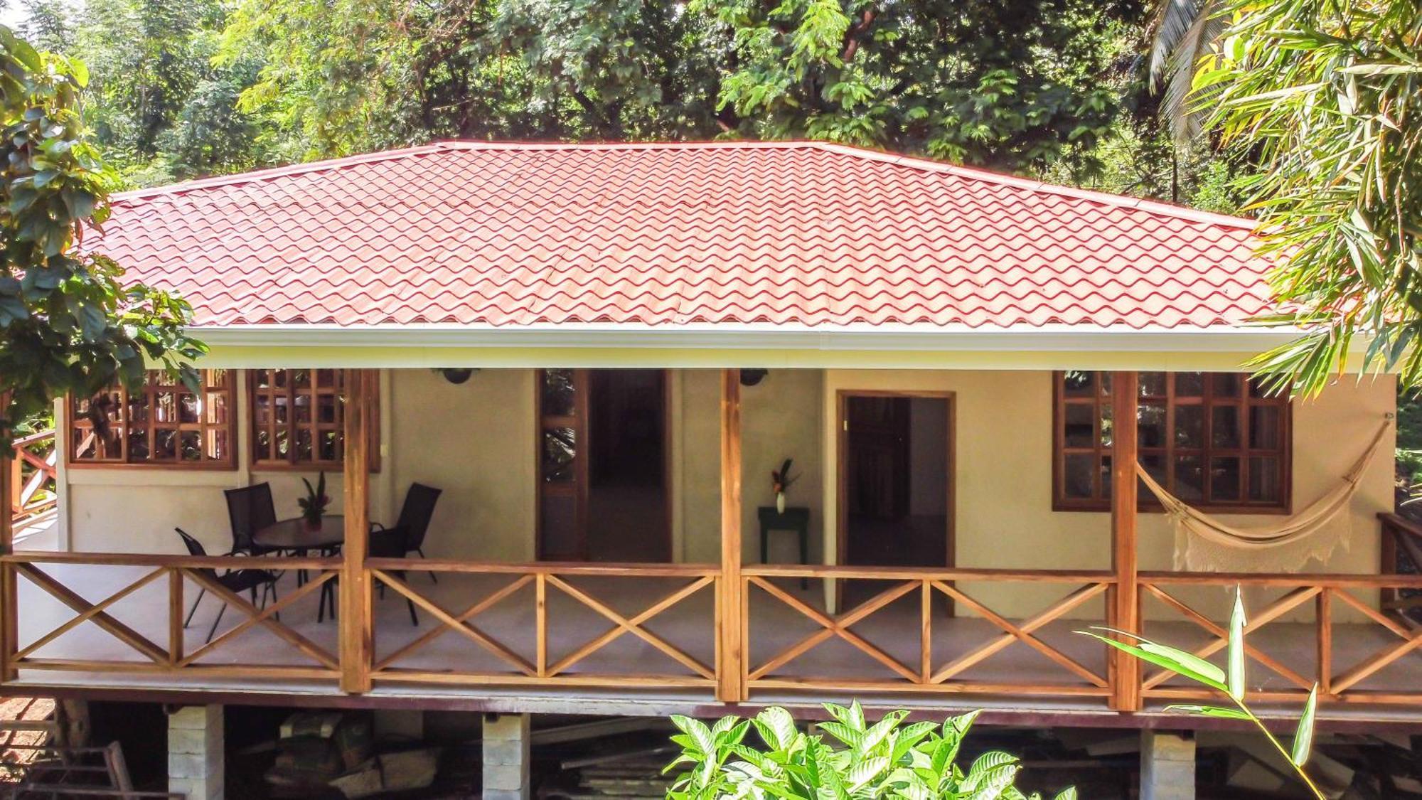 Villa Pina Dorada Dependencia Del Hotel Casa Merlin Puerto Viejo de Talamanca Eksteriør billede