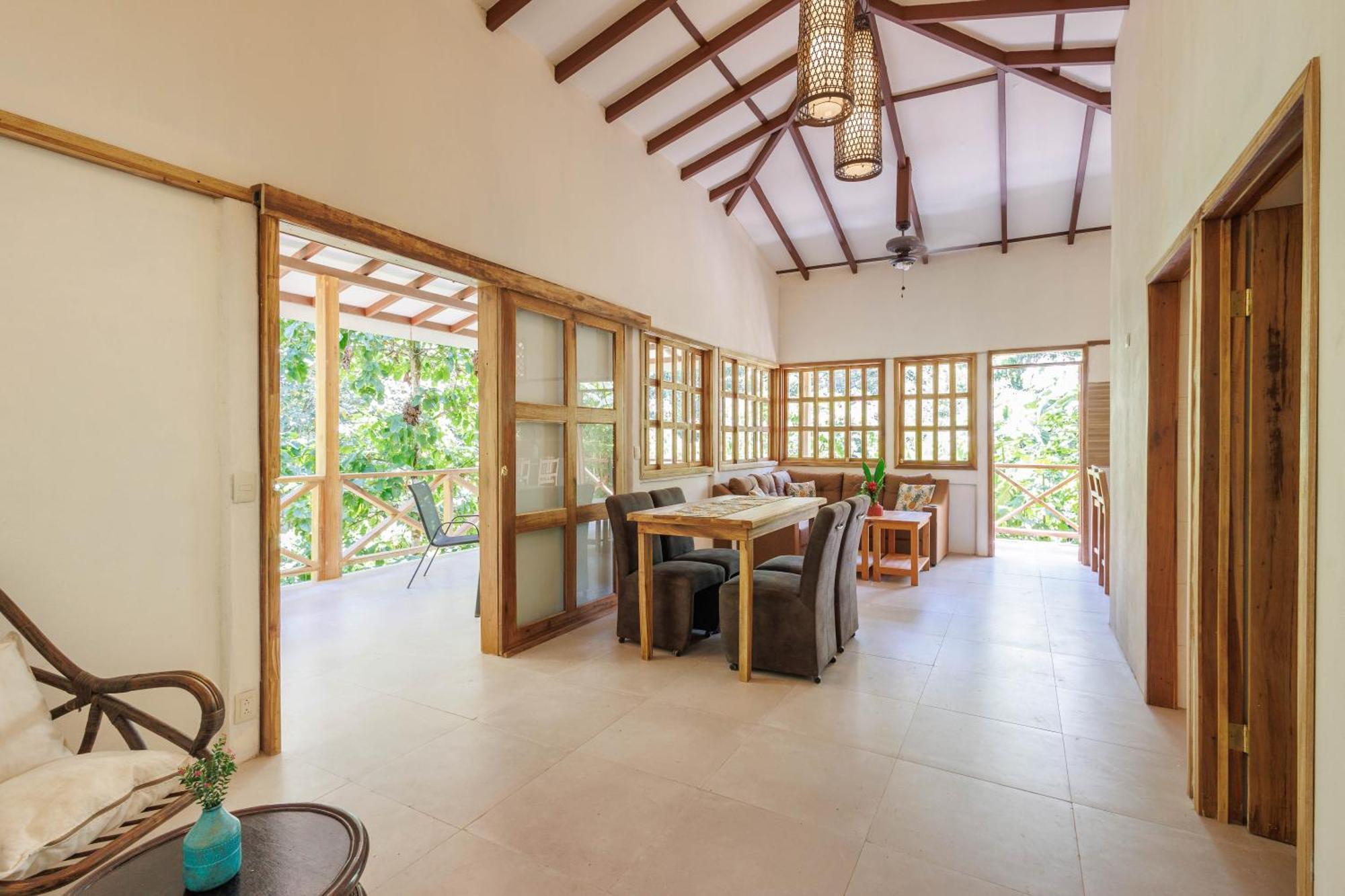 Villa Pina Dorada Dependencia Del Hotel Casa Merlin Puerto Viejo de Talamanca Eksteriør billede