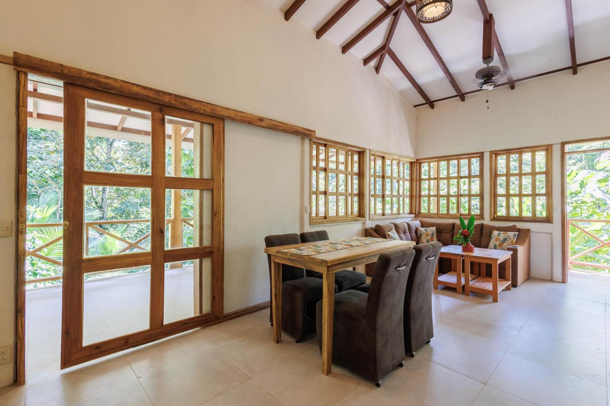 Villa Pina Dorada Dependencia Del Hotel Casa Merlin Puerto Viejo de Talamanca Eksteriør billede
