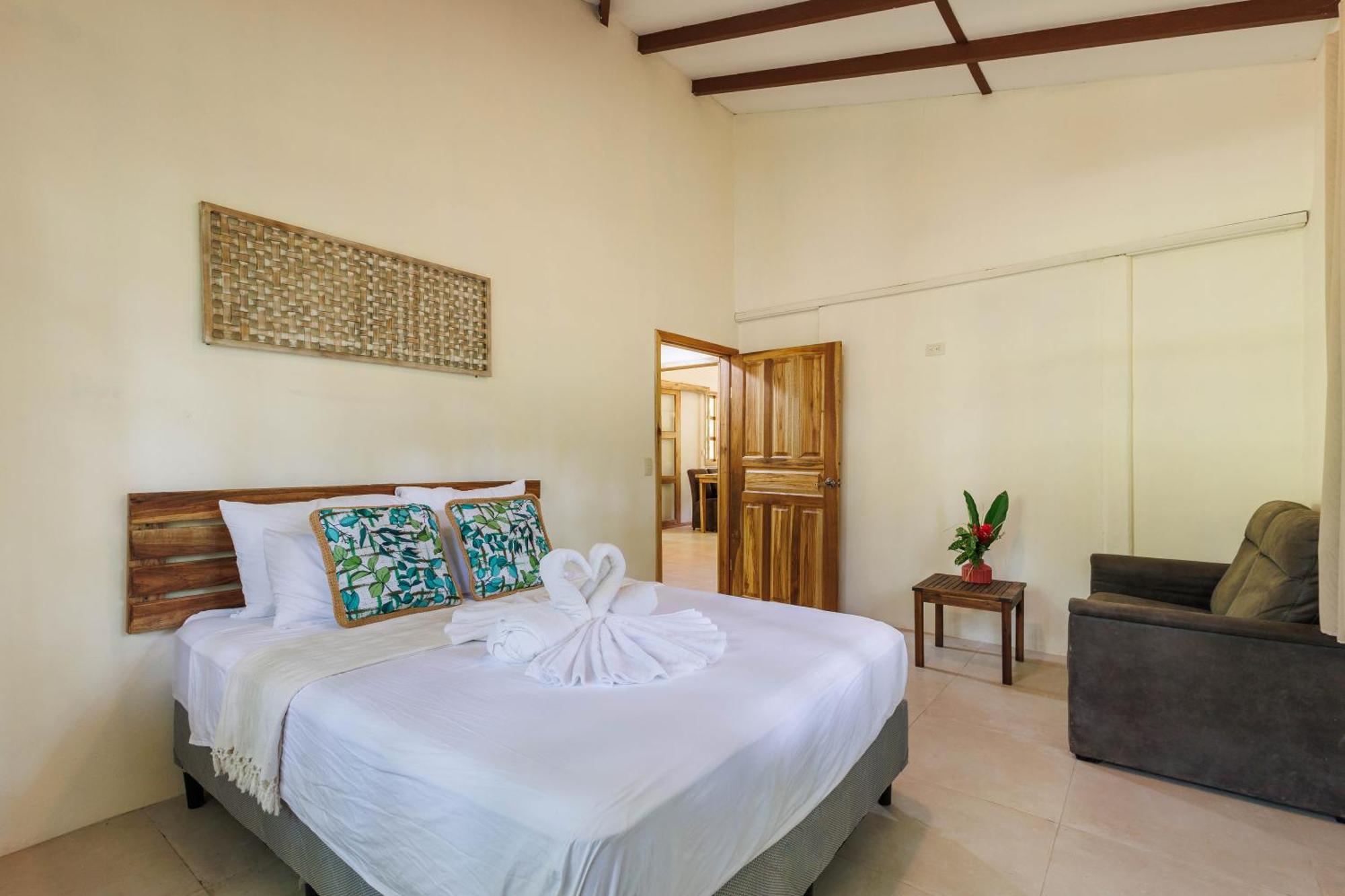 Villa Pina Dorada Dependencia Del Hotel Casa Merlin Puerto Viejo de Talamanca Eksteriør billede