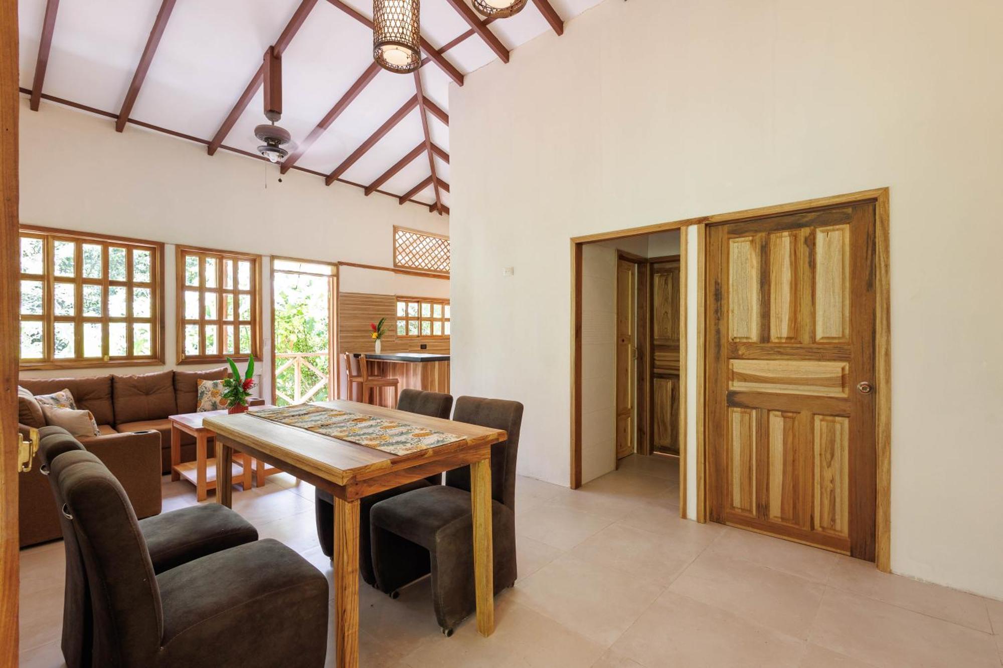 Villa Pina Dorada Dependencia Del Hotel Casa Merlin Puerto Viejo de Talamanca Eksteriør billede