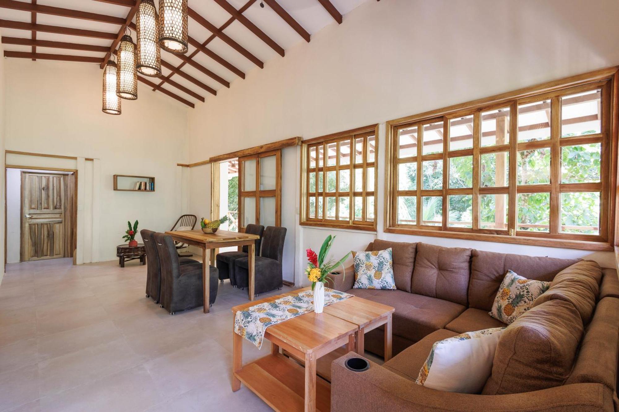 Villa Pina Dorada Dependencia Del Hotel Casa Merlin Puerto Viejo de Talamanca Eksteriør billede