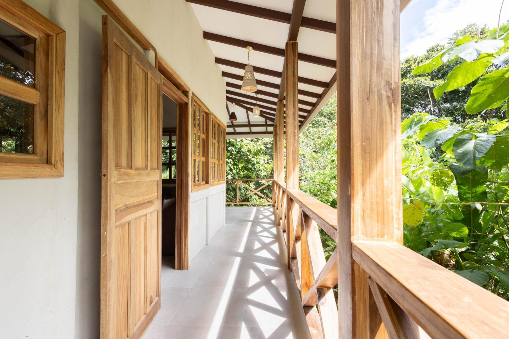 Villa Pina Dorada Dependencia Del Hotel Casa Merlin Puerto Viejo de Talamanca Eksteriør billede
