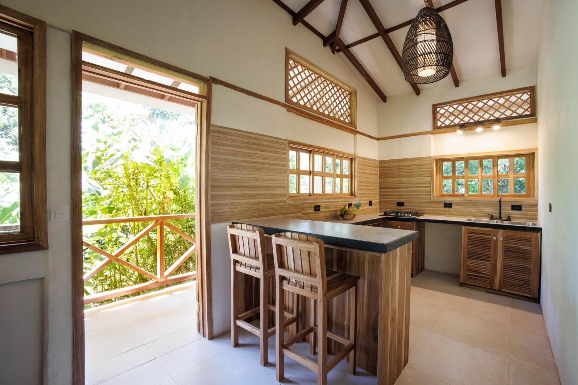 Villa Pina Dorada Dependencia Del Hotel Casa Merlin Puerto Viejo de Talamanca Eksteriør billede